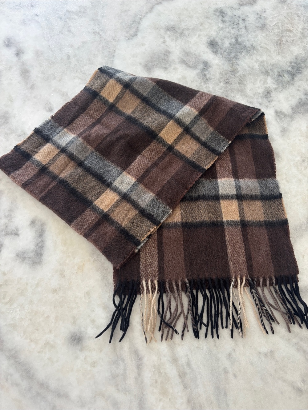 Men's Brown Plaid Fringe Scarf - Classic Winter Accessory